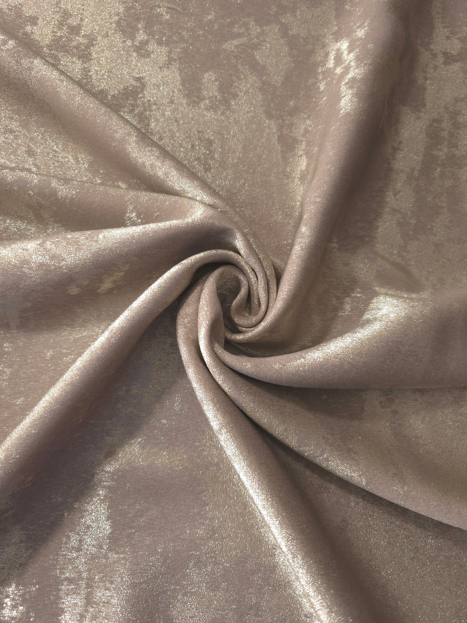 Flowing folds of Ivory Pearl Lurex Italiano fabric highlighting drape for abayas, kaftans and dresses.