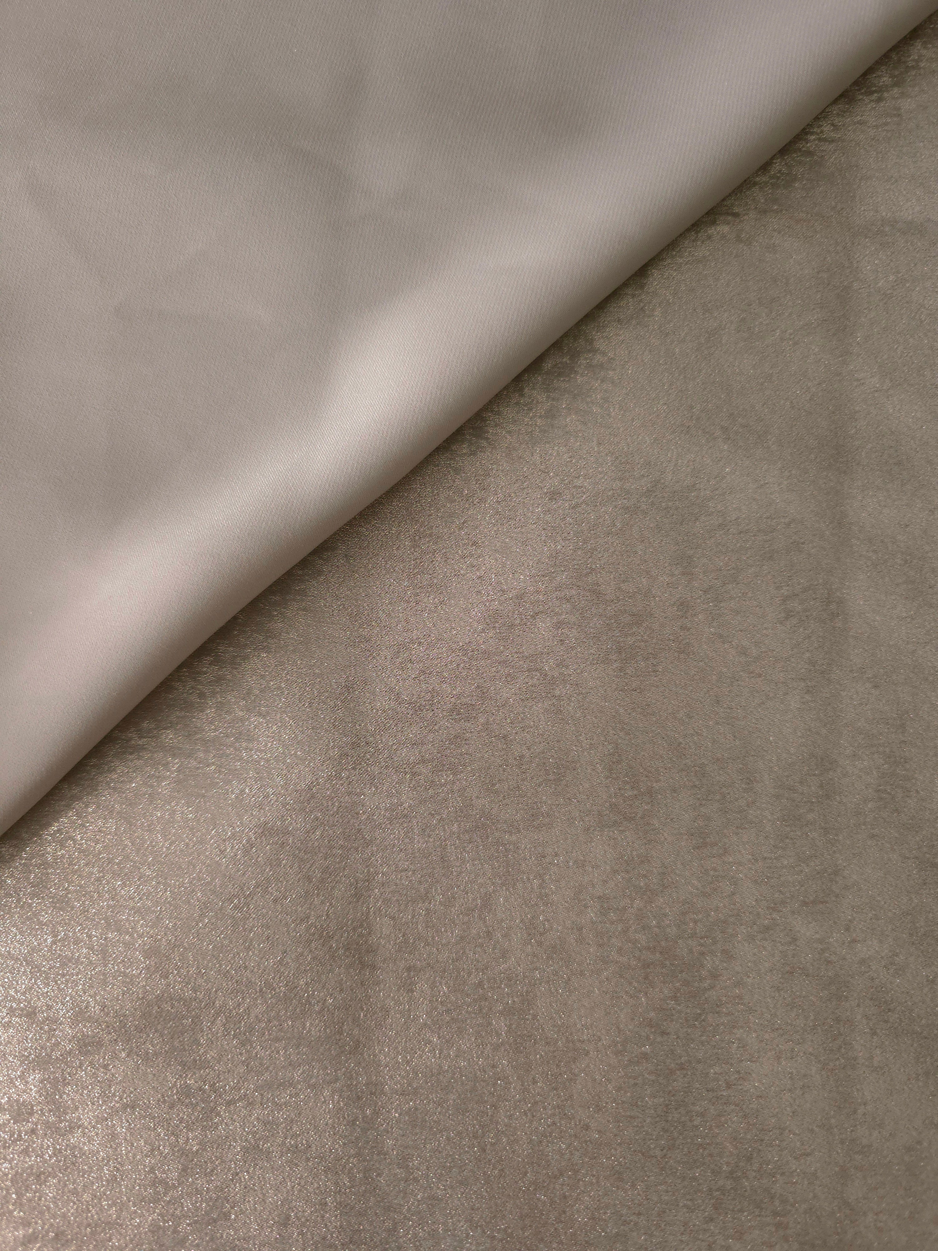 Reverse side of Silver Greige Lurex Italiano metallic fabric for apparel sewing