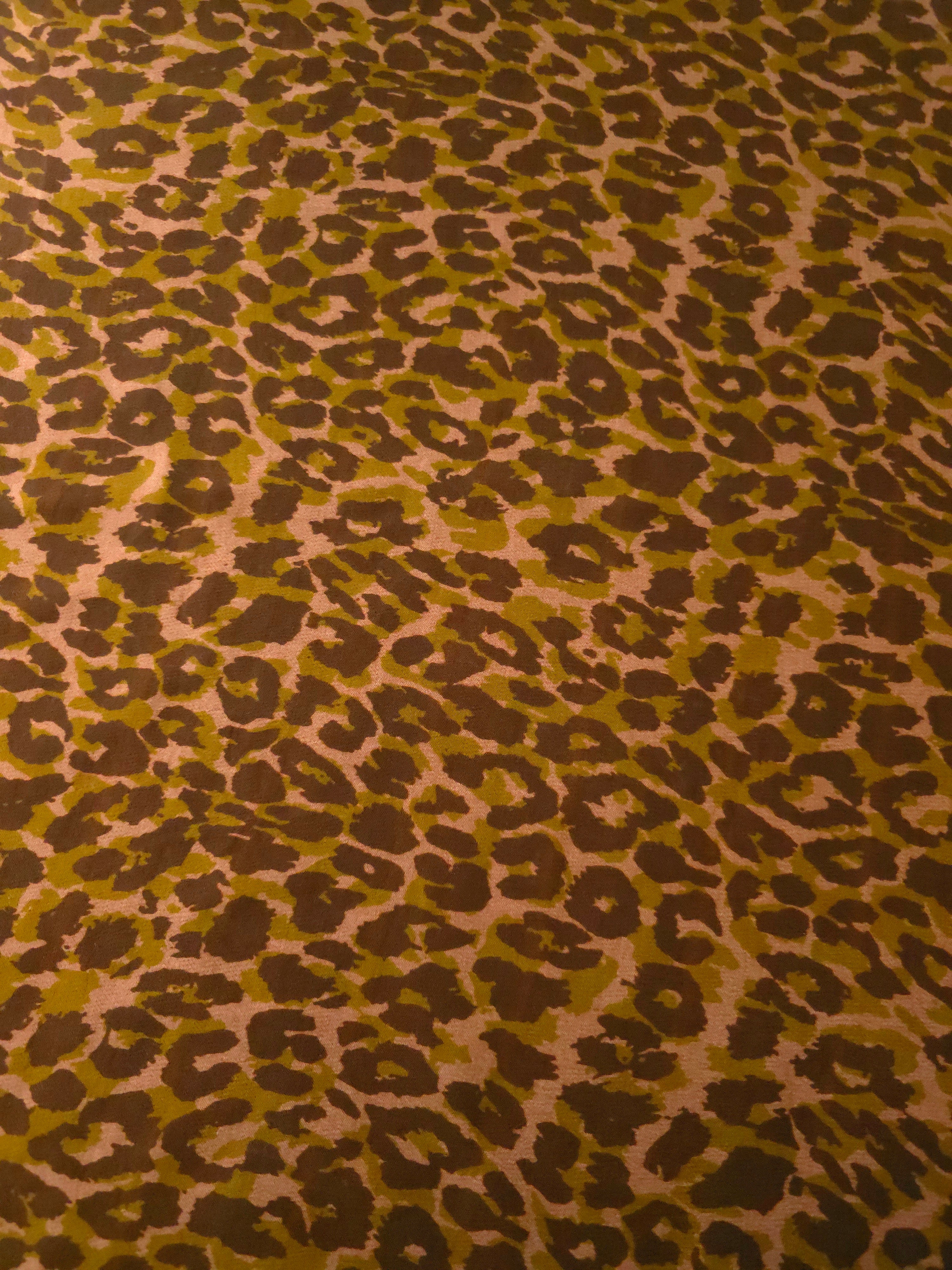 Pattern overview of Kahve D7586IJ4 leopard lyocell viscose digital print fabric.