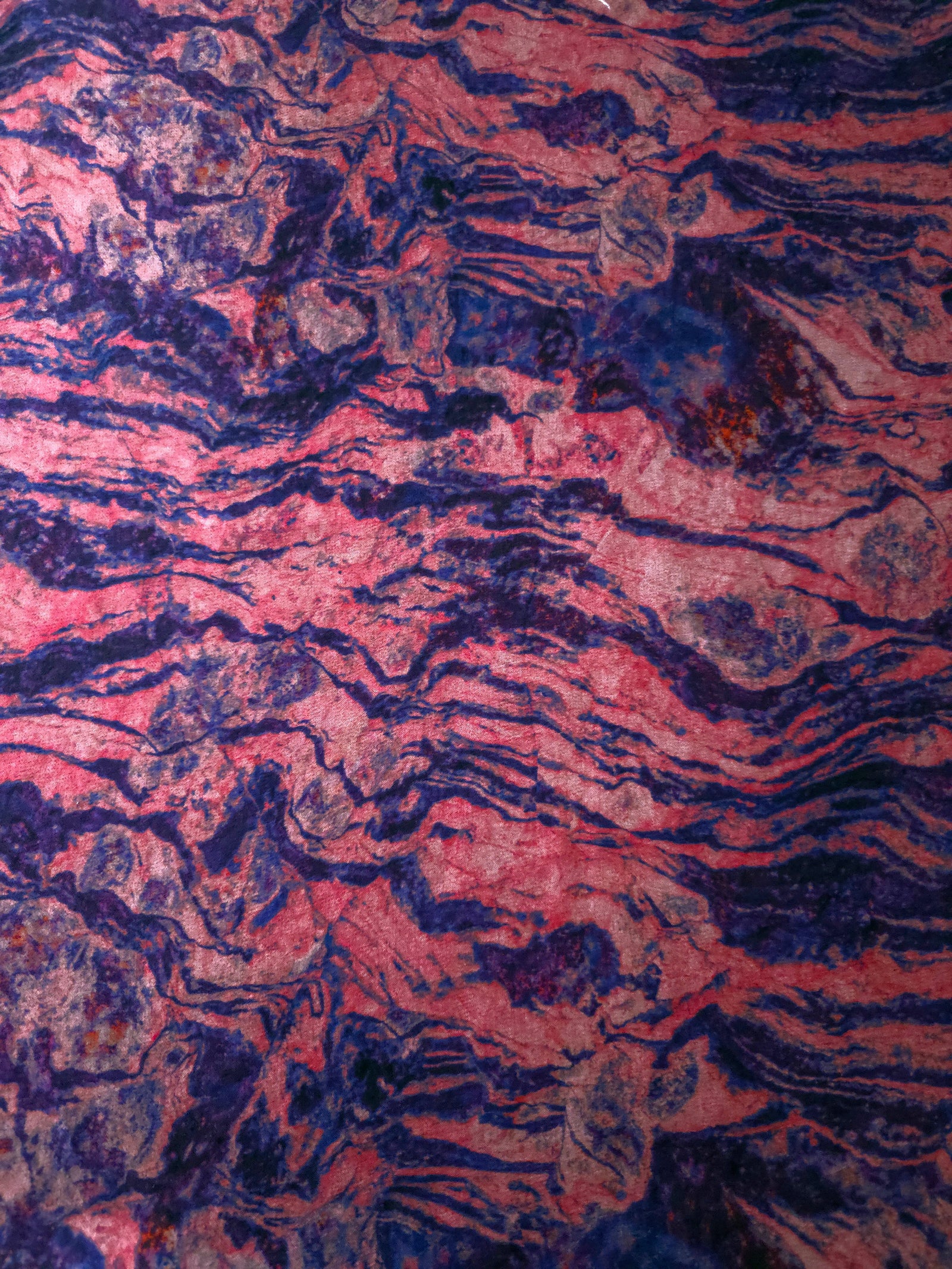 Pattern overview of Pudra D7587IJ9 lyocell viscose digital print fabric.
