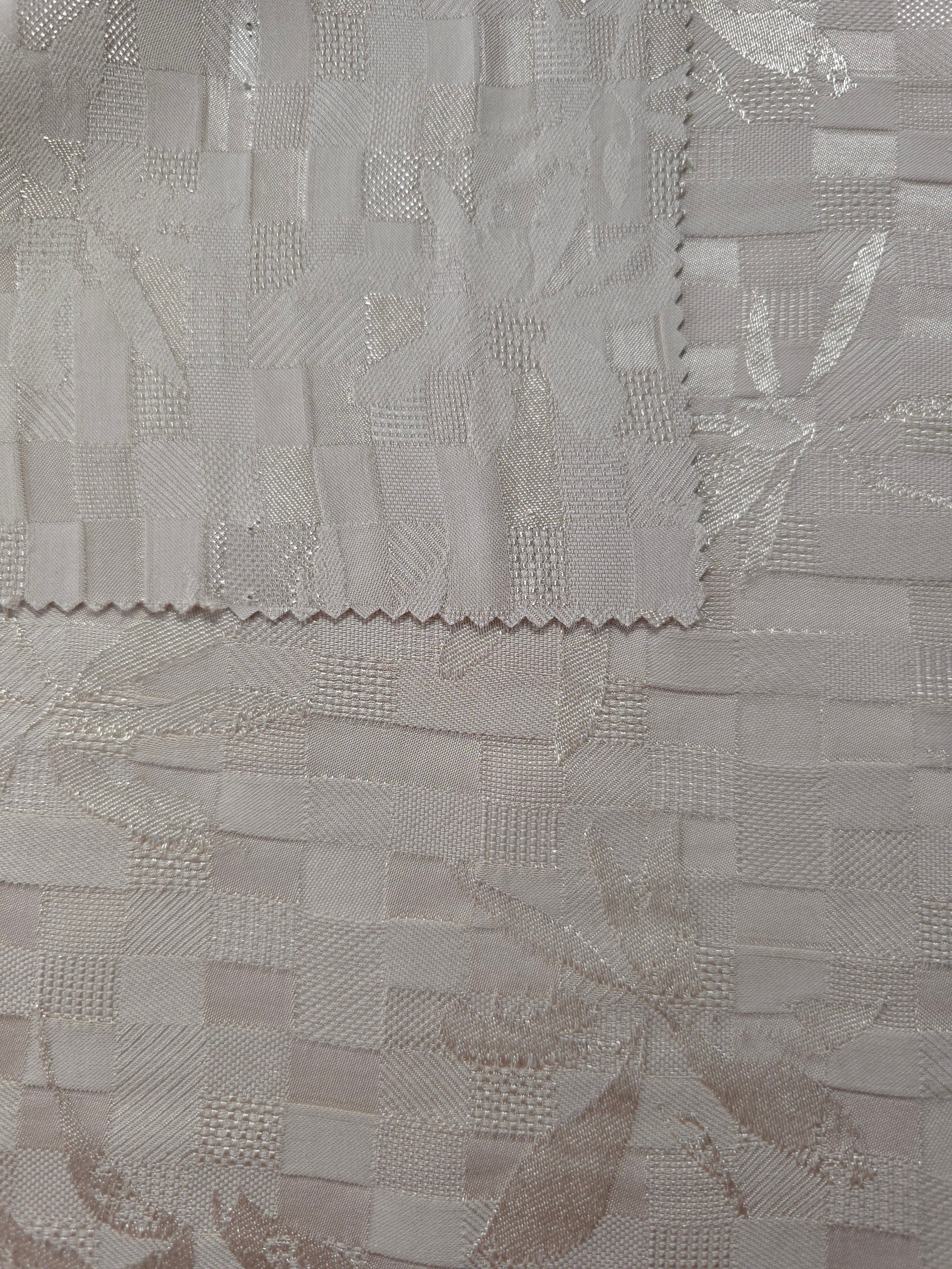Front and back view of flower brick jacquard for woven pattern checks.