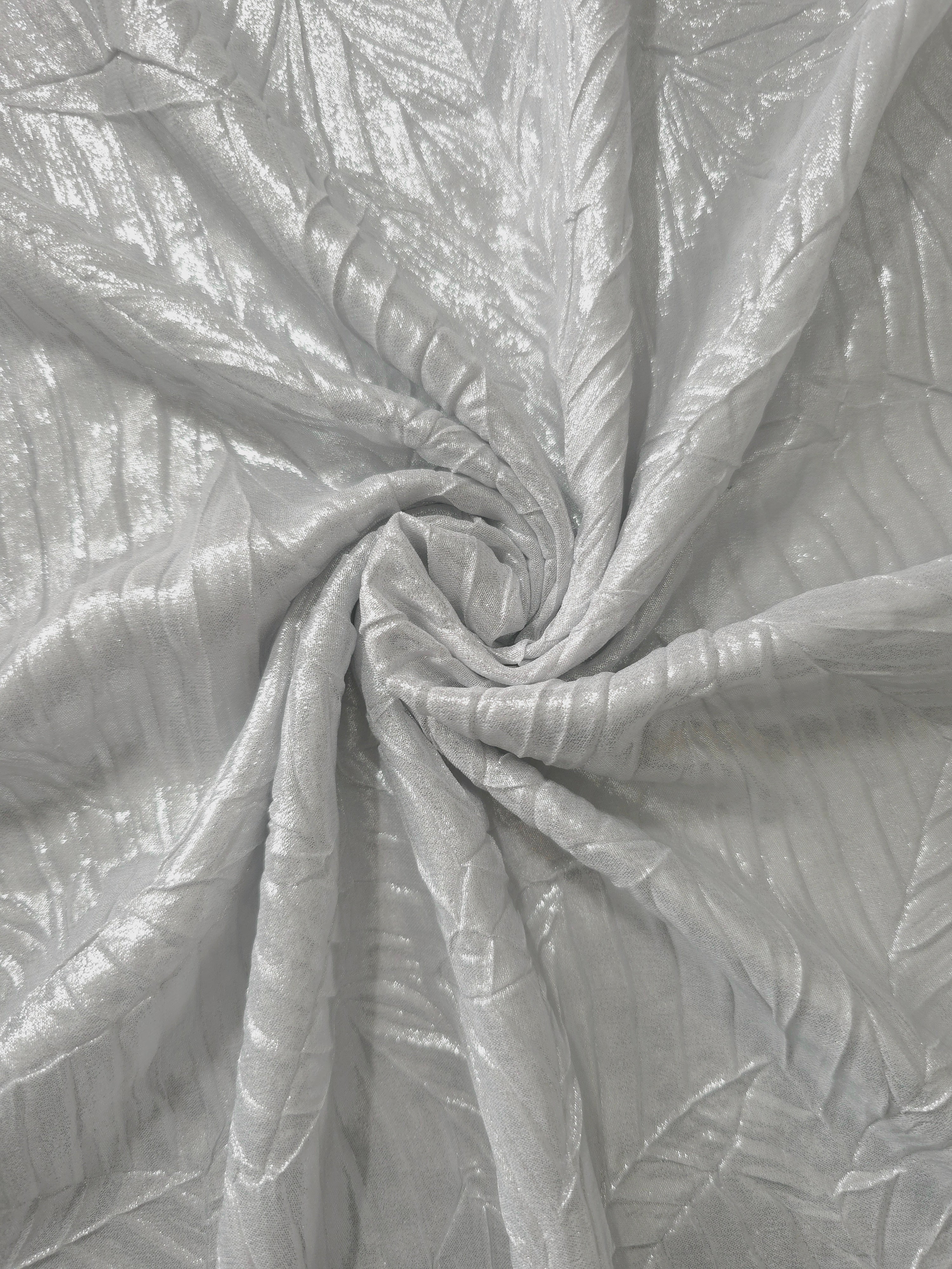 Pearl Silver shimmer plissé shown in a broad view, making the pleat pattern and visual rhythm clear for blouses, skirts and fashion-forward layering pieces.